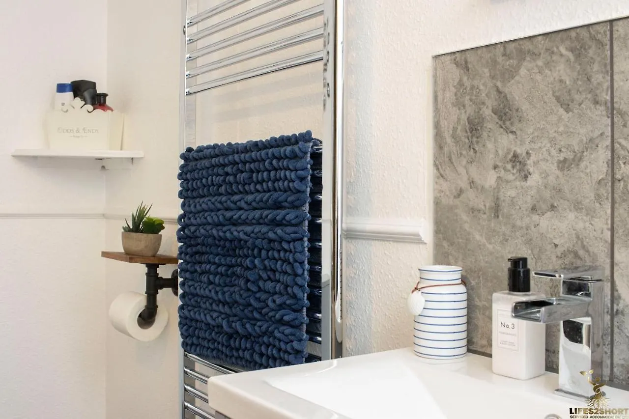 Modern Quirky Exeter City Cottage 2 Min Walk - Shops United Kingdom